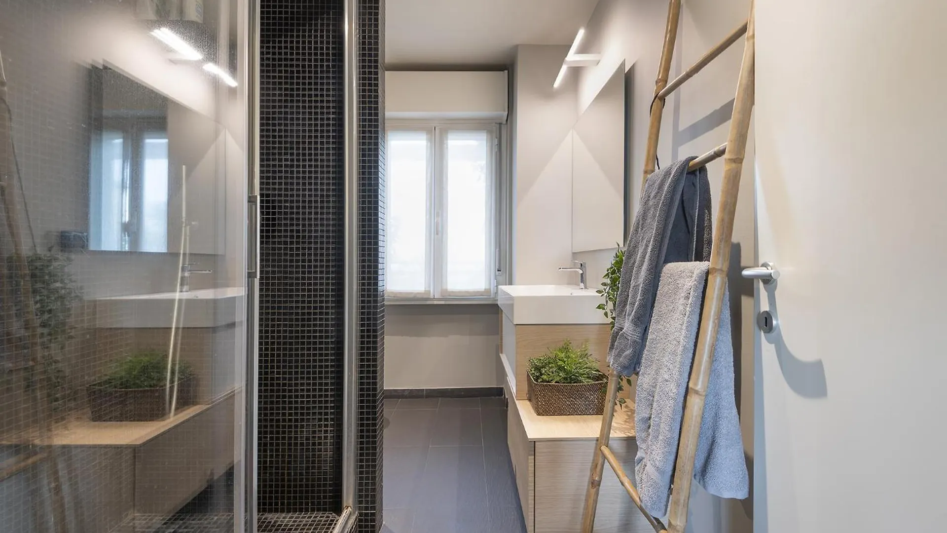 Giresio 41 - Your Penthouse With Rooftop Garden In Milano Navigli - Wifi Italia
